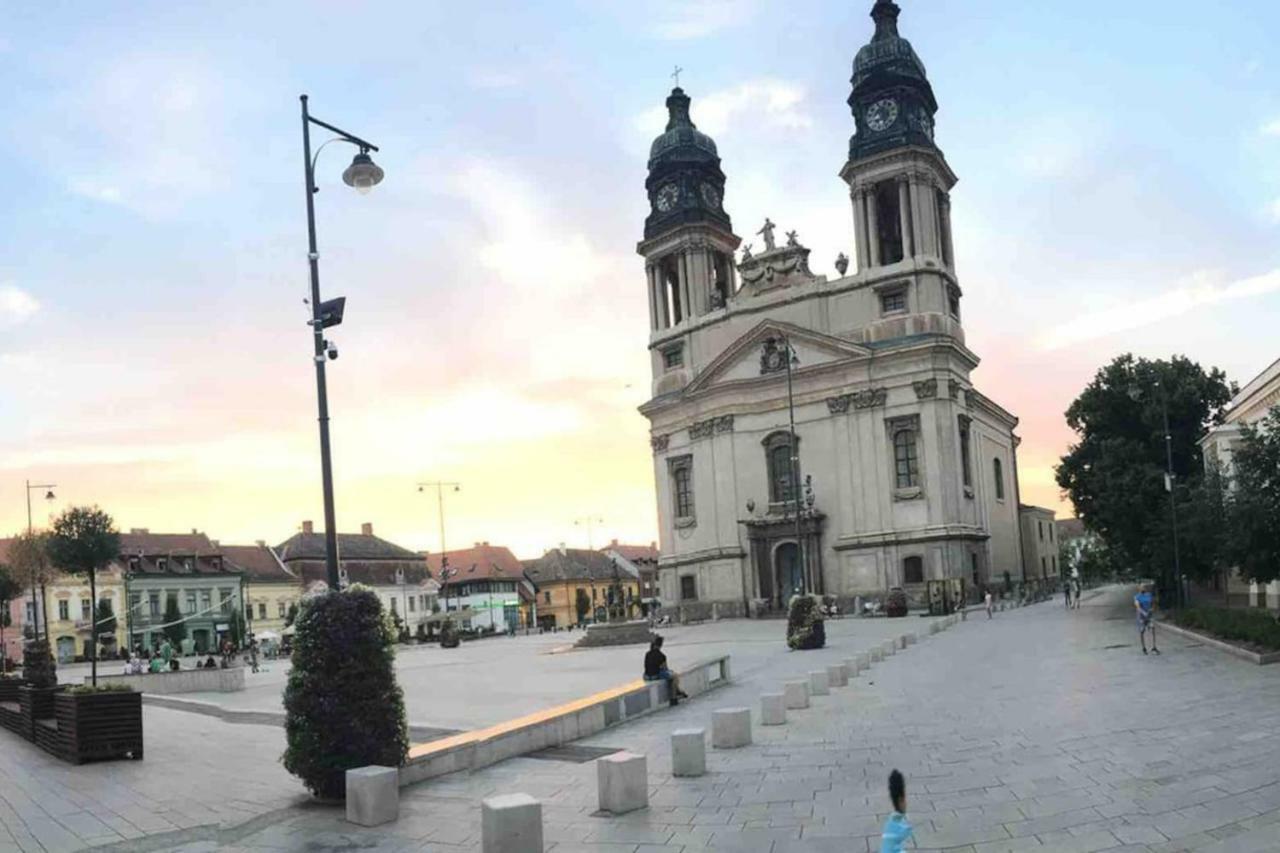Arkadia Apartman Папа Экстерьер фото